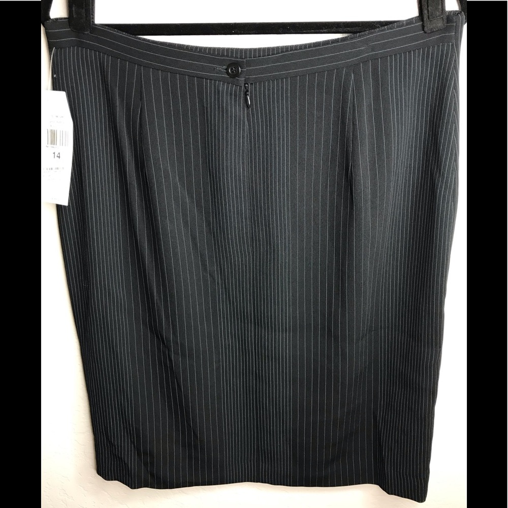 GARFIELD & MARKS  Pinstripe Career Skirt 14 - Picture 3 of 9